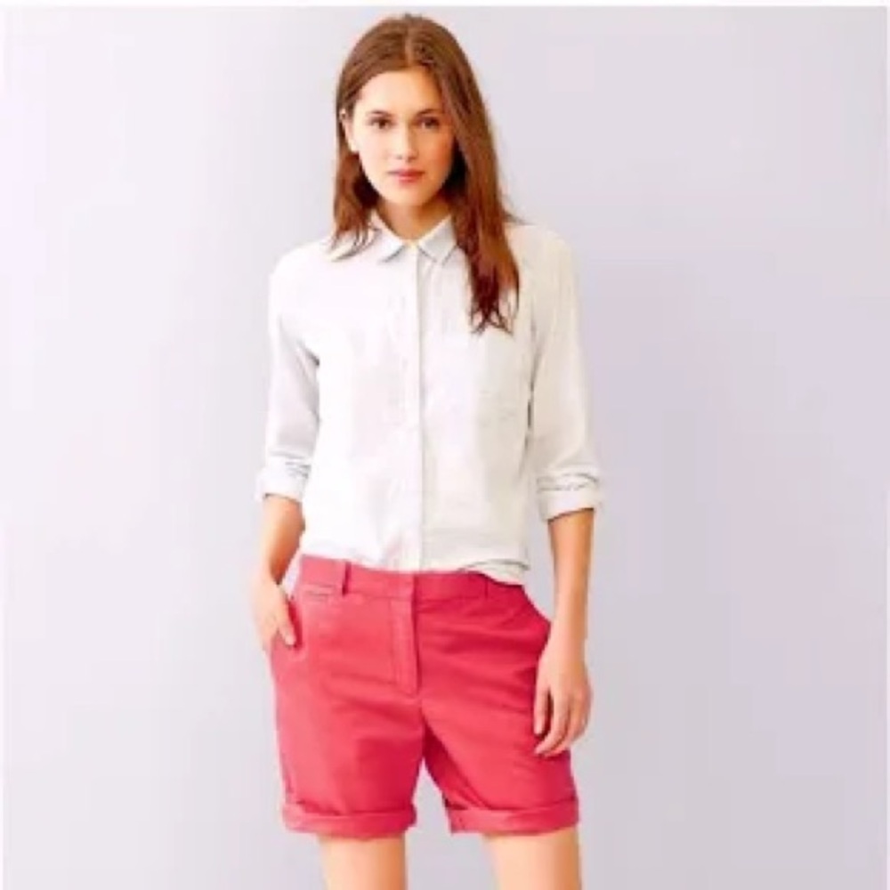 Gap boyfriend roll up Bermuda shorts, size 00, salmon pink